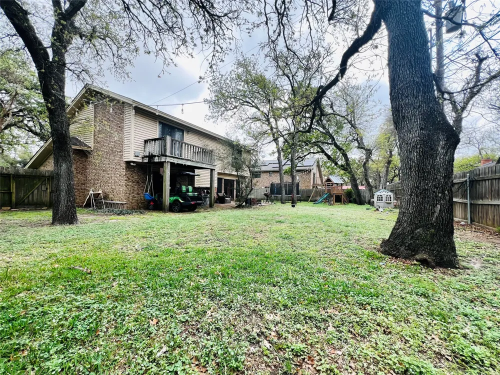 1904 Hoover Avenue Cameron, TX 76520