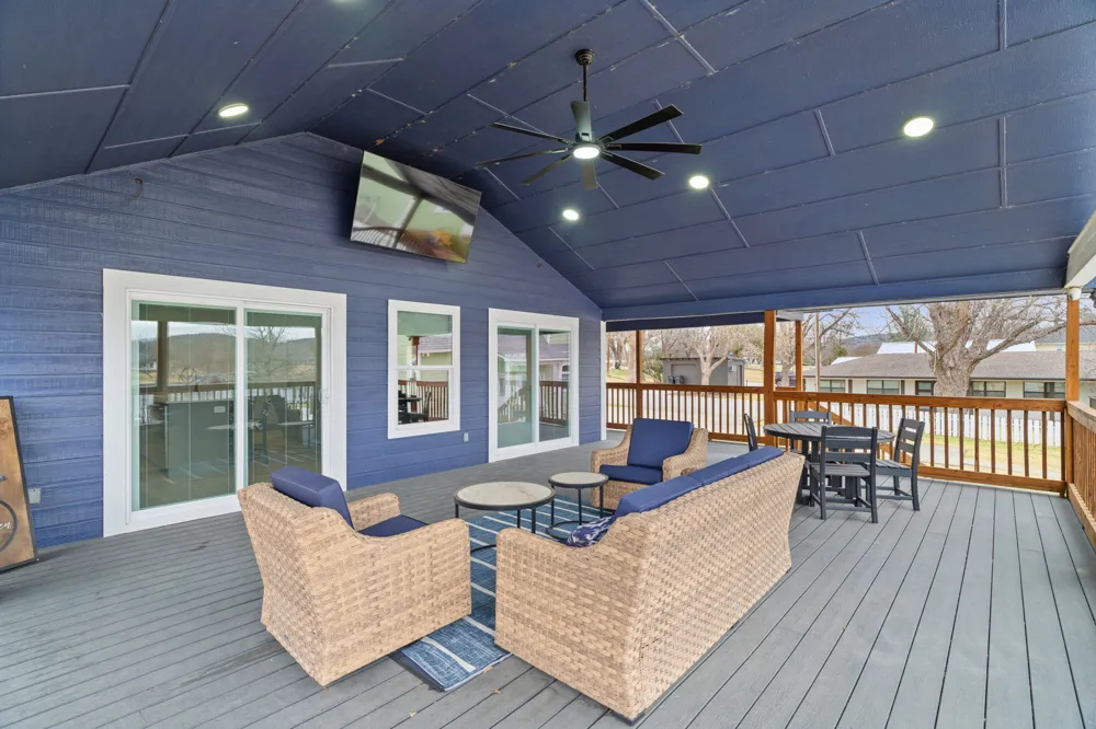 2028 Williams Lakeshore Kingsland, TX 78639