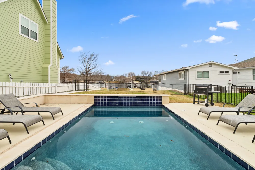 2028 Williams Lakeshore Kingsland, TX 78639