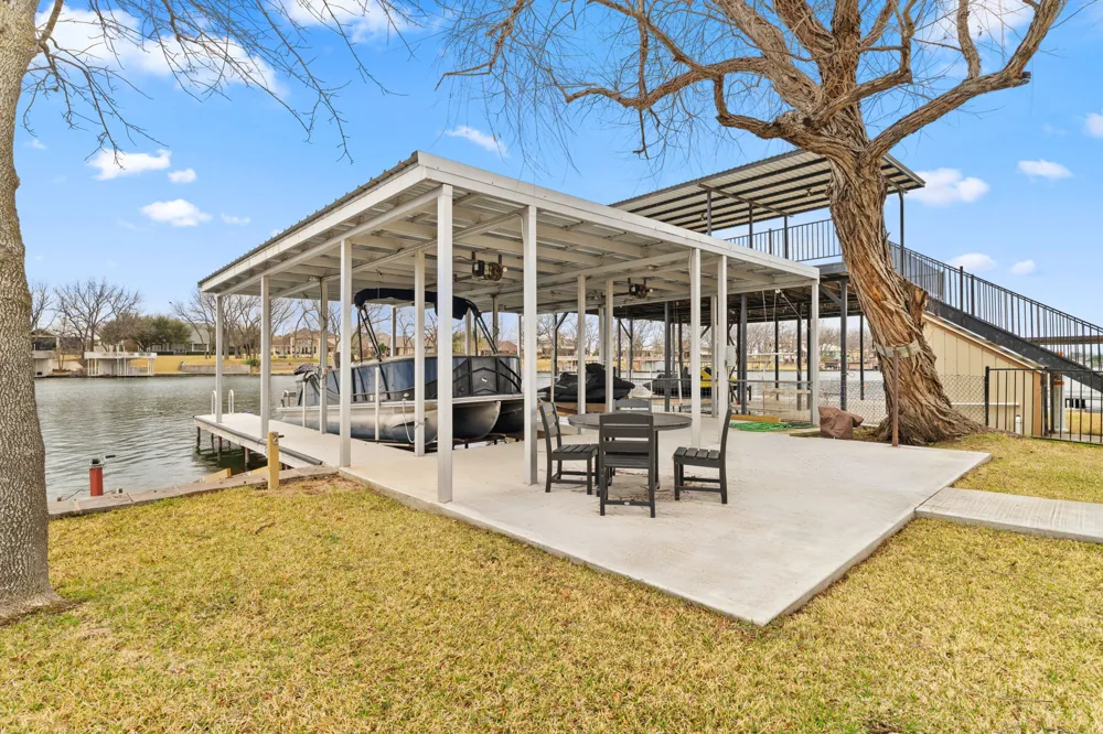 2028 Williams Lakeshore Kingsland, TX 78639