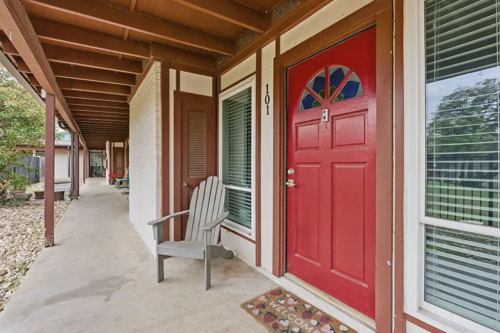 5601 Woodrow Avenue Austin, TX 78756