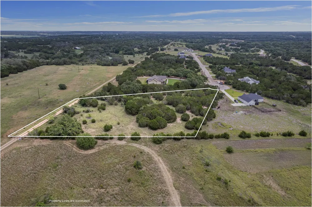 21 Rosebud Ranch Road Bertram, TX 78605