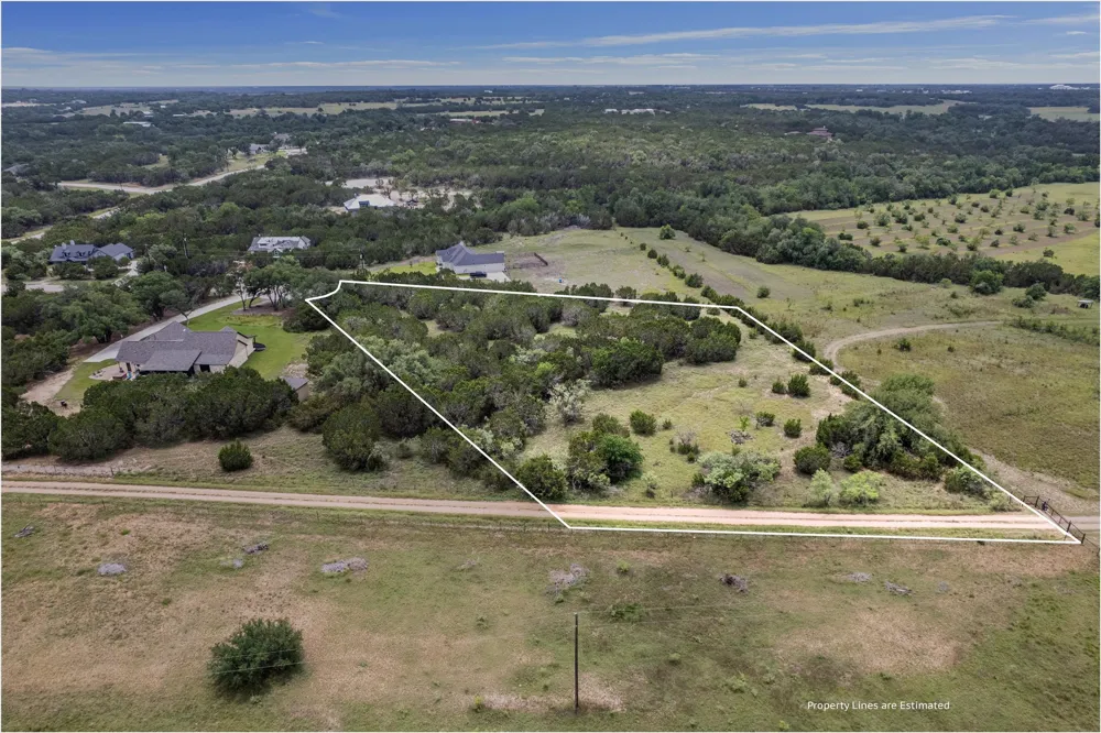 21 Rosebud Ranch Road Bertram, TX 78605