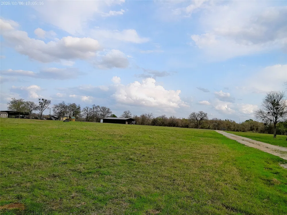 1042 Los Ranchitos Road Cameron, TX 76520