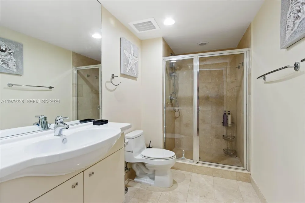 1830 S Ocean Dr #2105 Hallandale Beach, FL 33009