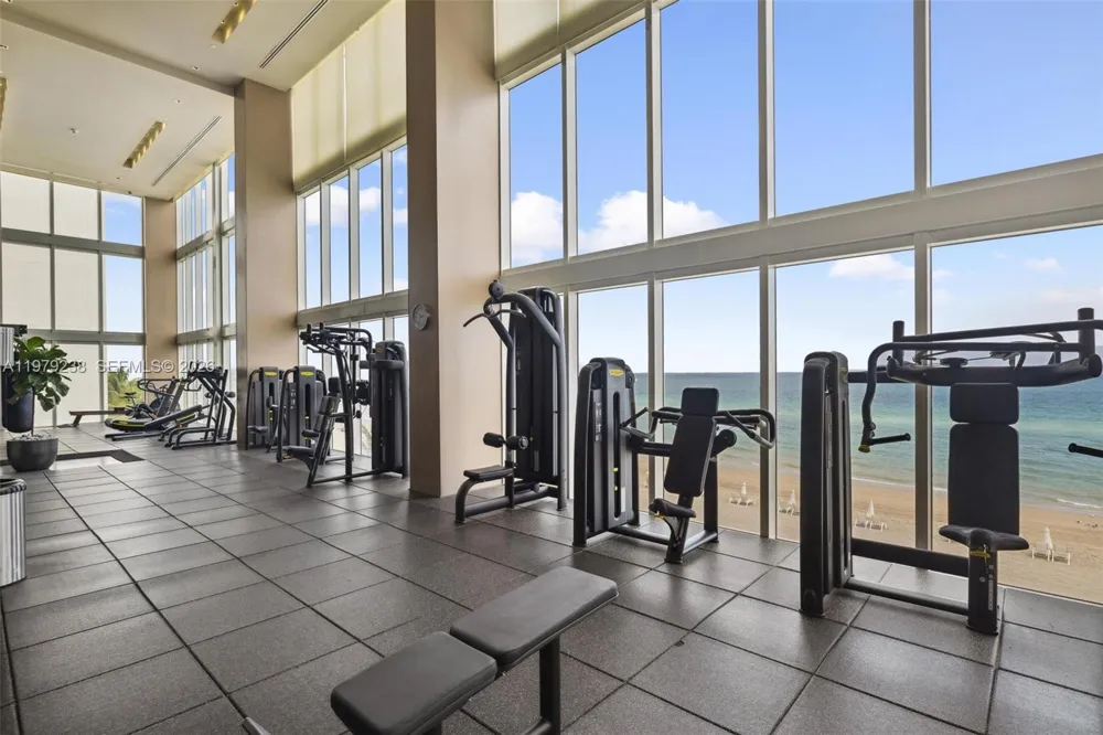 1830 S Ocean Dr #2105 Hallandale Beach, FL 33009