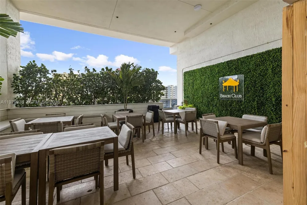 1830 S Ocean Dr #2105 Hallandale Beach, FL 33009