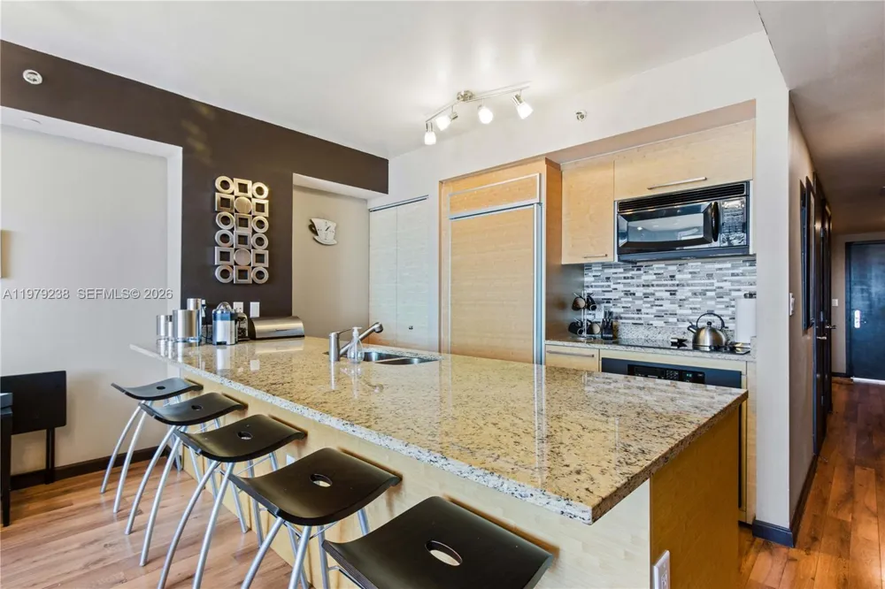 1830 S Ocean Dr #2105 Hallandale Beach, FL 33009