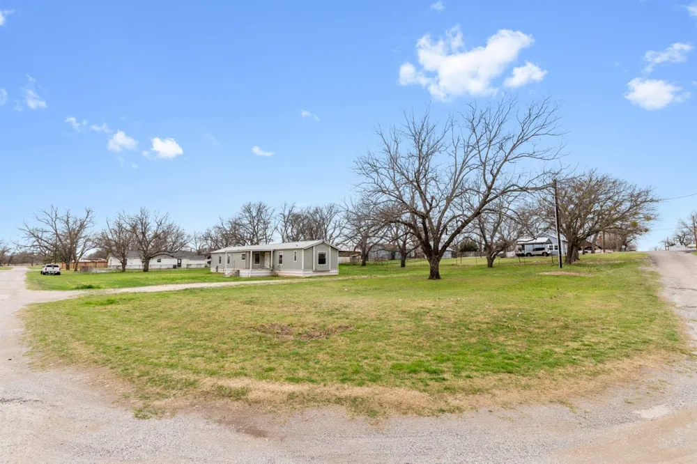 608 4th St Blanket Early, TX 76432