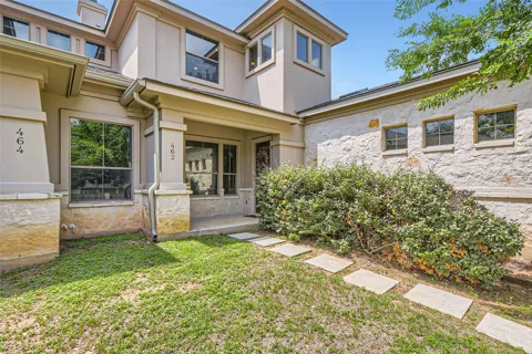 462 Stagecoach Trail