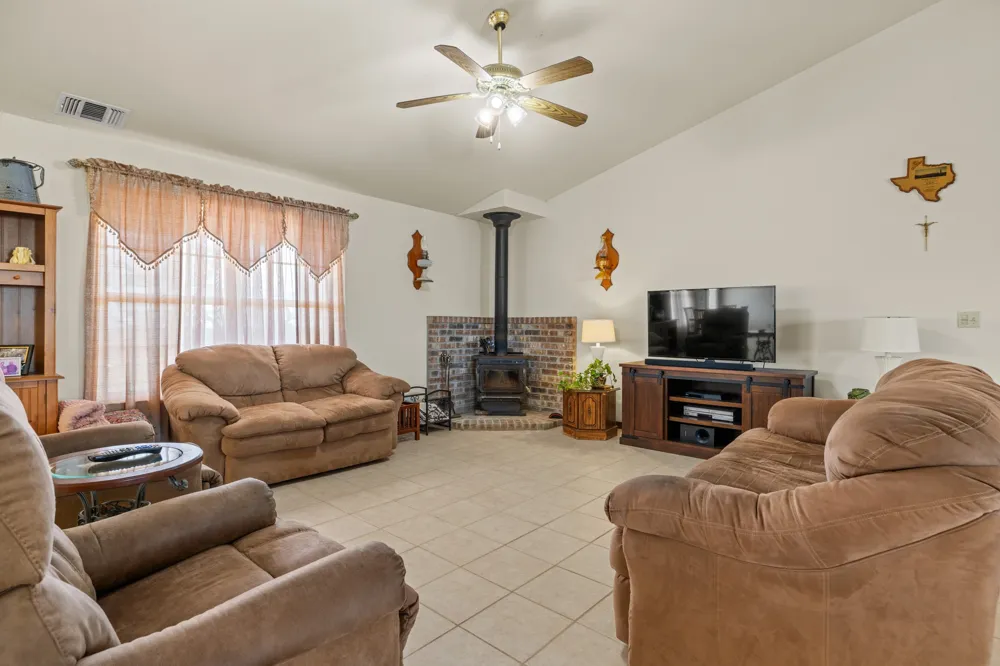 2020 Wendel Road Harper, TX 78631