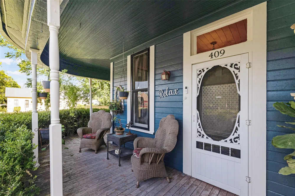 409 W Clark Street Bartlett, TX 76511