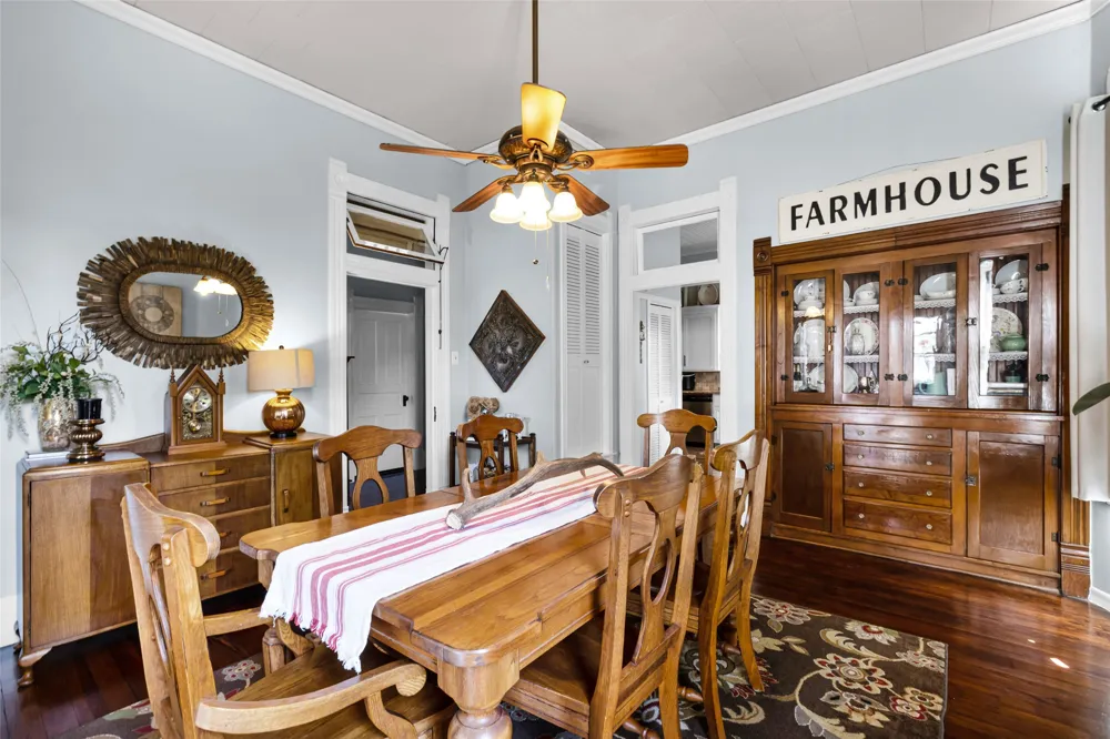409 W Clark Street Bartlett, TX 76511