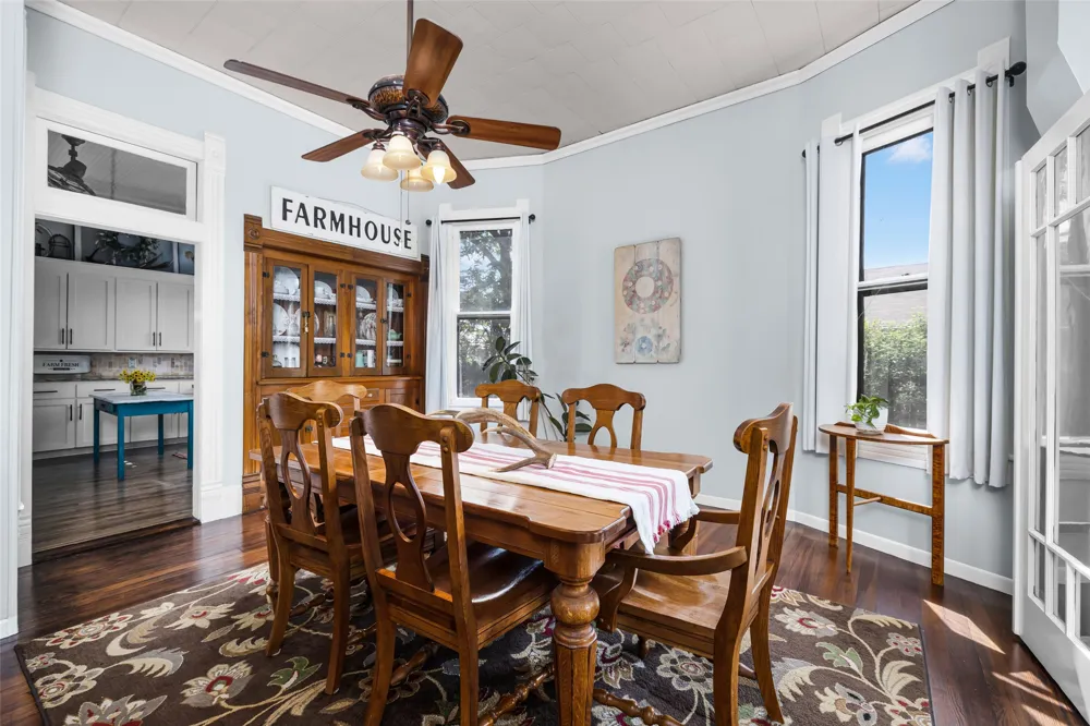 409 W Clark Street Bartlett, TX 76511