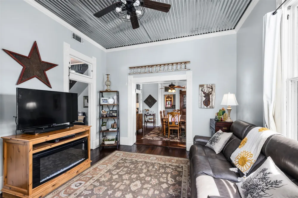 409 W Clark Street Bartlett, TX 76511