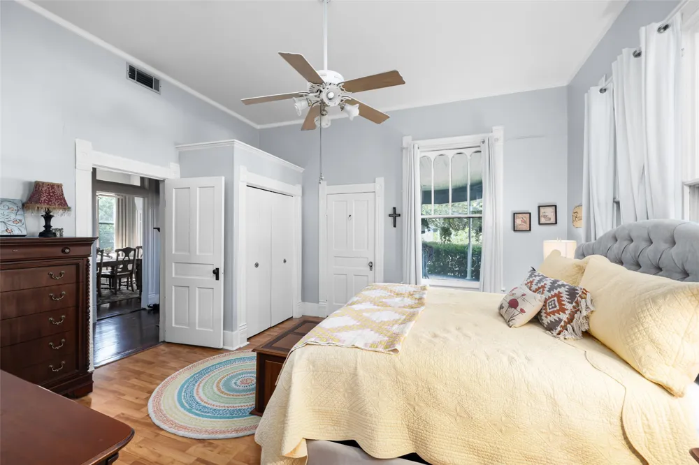 409 W Clark Street Bartlett, TX 76511