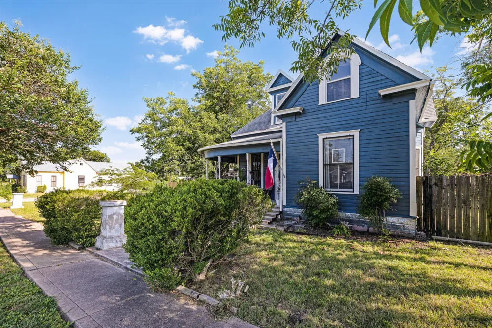 409 W Clark Street Bartlett, TX 76511