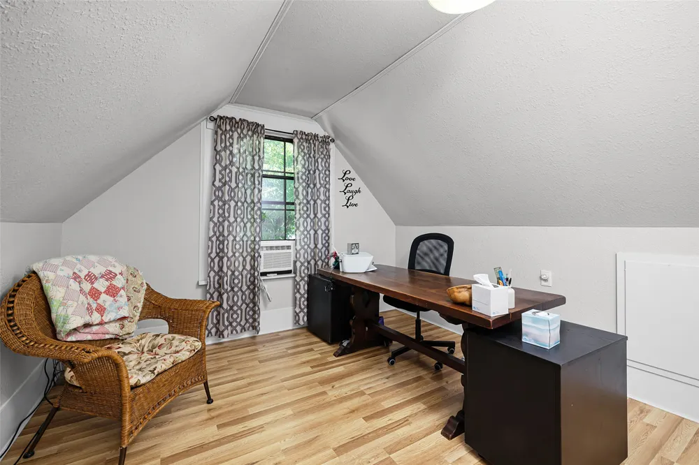 409 W Clark Street Bartlett, TX 76511