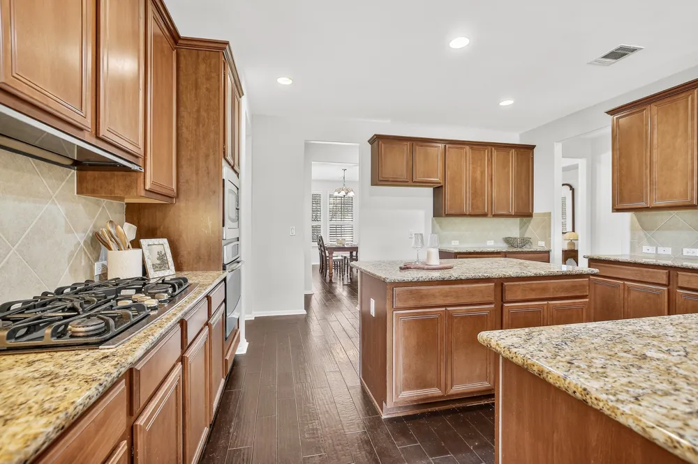 213 Mustang Island Trail Georgetown, TX 78633
