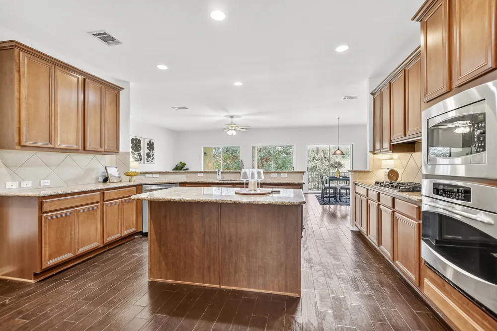 213 Mustang Island Trail Georgetown, TX 78633