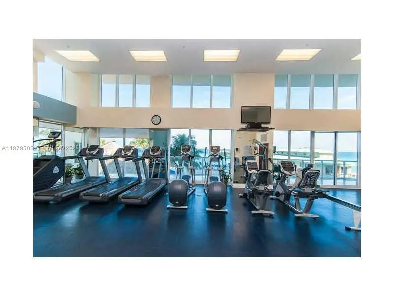 16699 Collins Ave #2406 Sunny Isles Beach, FL 33160