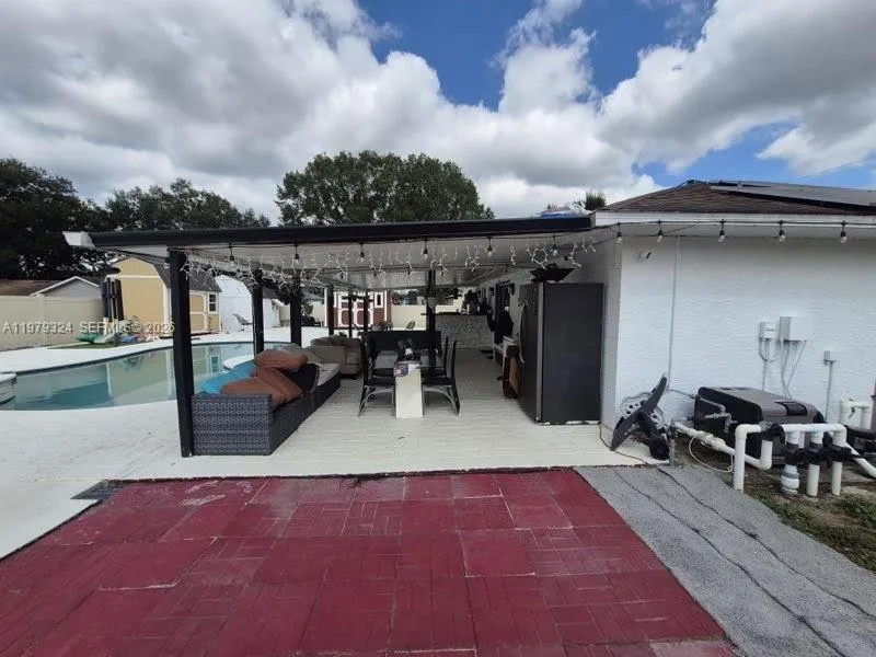 8016 APACHE LN Lakeland, FL 33810
