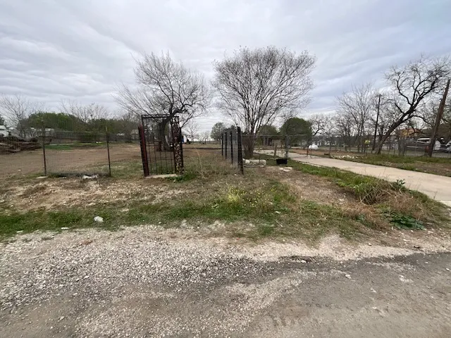 14732 Navarro Creek Pass Del Valle, TX 78617