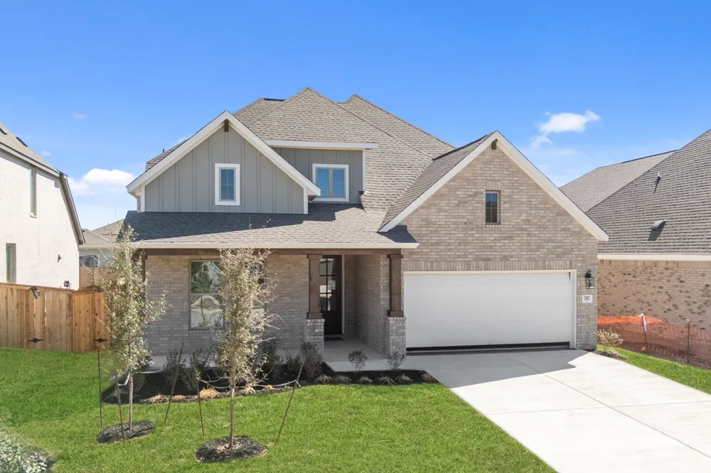 242 Five Mile Creek Way Kyle, TX 78640