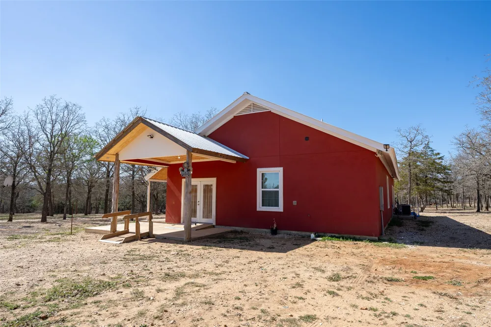 661 Hidden Oak Road Dale, TX 78616