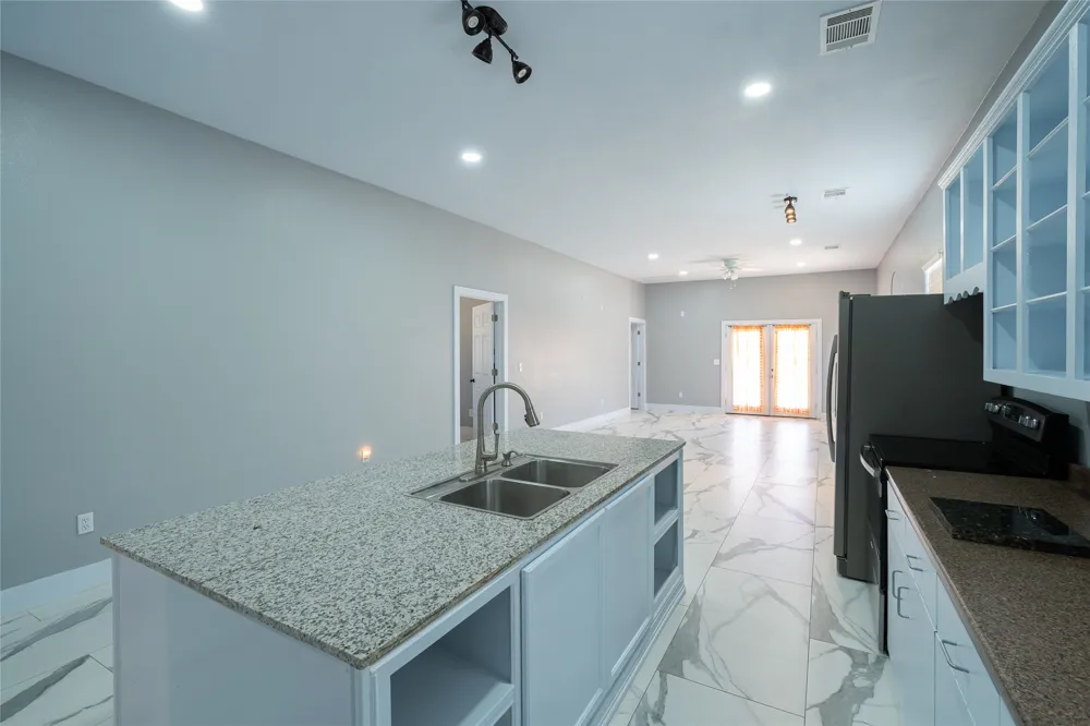 661 Hidden Oak Road Dale, TX 78616