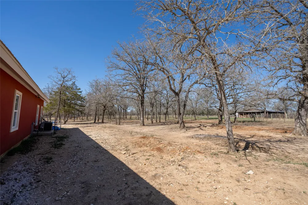 661 Hidden Oak Road Dale, TX 78616