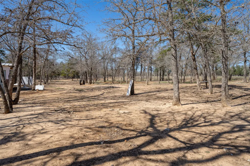 661 Hidden Oak Road Dale, TX 78616