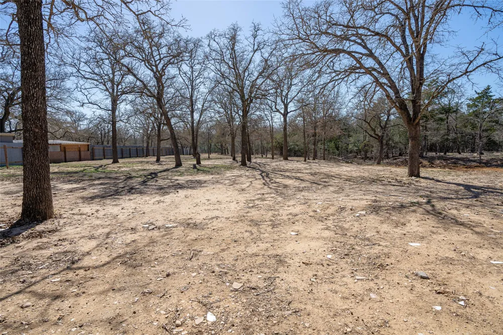 661 Hidden Oak Road Dale, TX 78616
