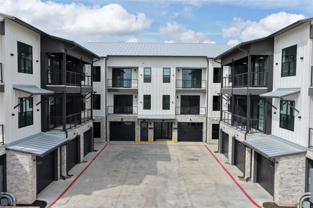 634 Central Parkway #1212 New Braunfels, TX 78130