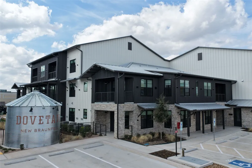 634 Central Parkway #1212 New Braunfels, TX 78130
