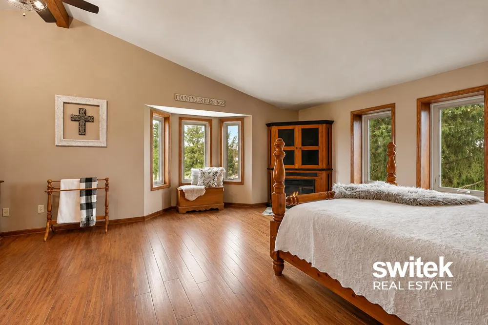9750 Meadow Valley SE Caledonia, MI 49316