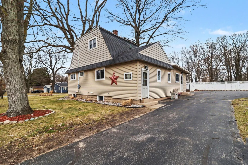 802 Emily Street Ludington, MI 49431