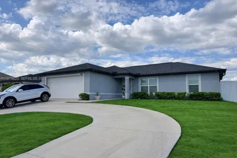 1119 Tropicana PKWY W