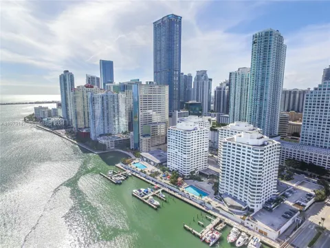 801 Brickell Bay Dr #470