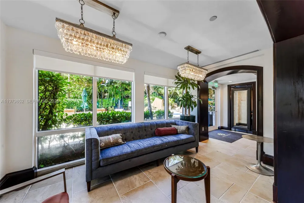2951 S Bayshore Dr #215 Coconut Grove, FL 33133