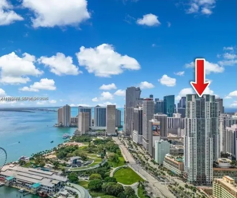 244 Biscayne Blvd #440