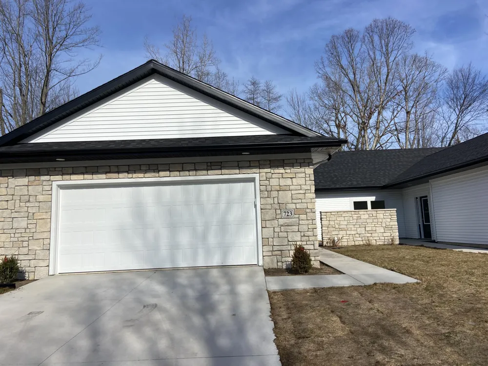 725 Violet Way St. Joseph, MI 49085