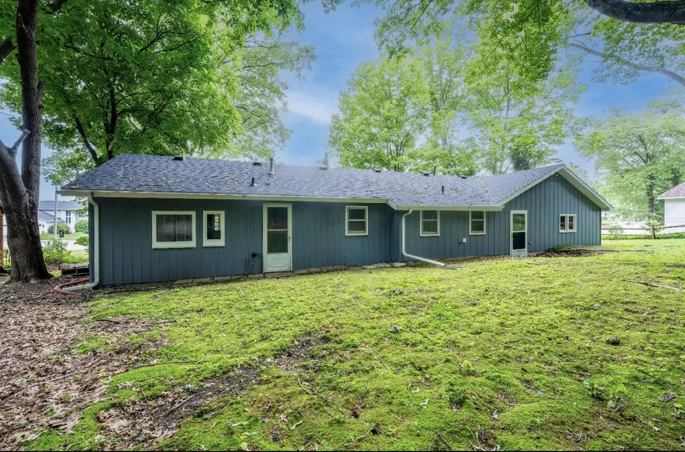 8324 Je Ne Be Drive NE Rockford, MI 49341