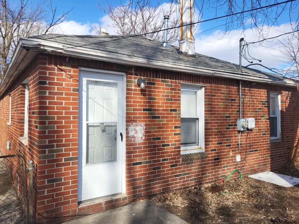 2216 Goulson Avenue Warren, MI 48091