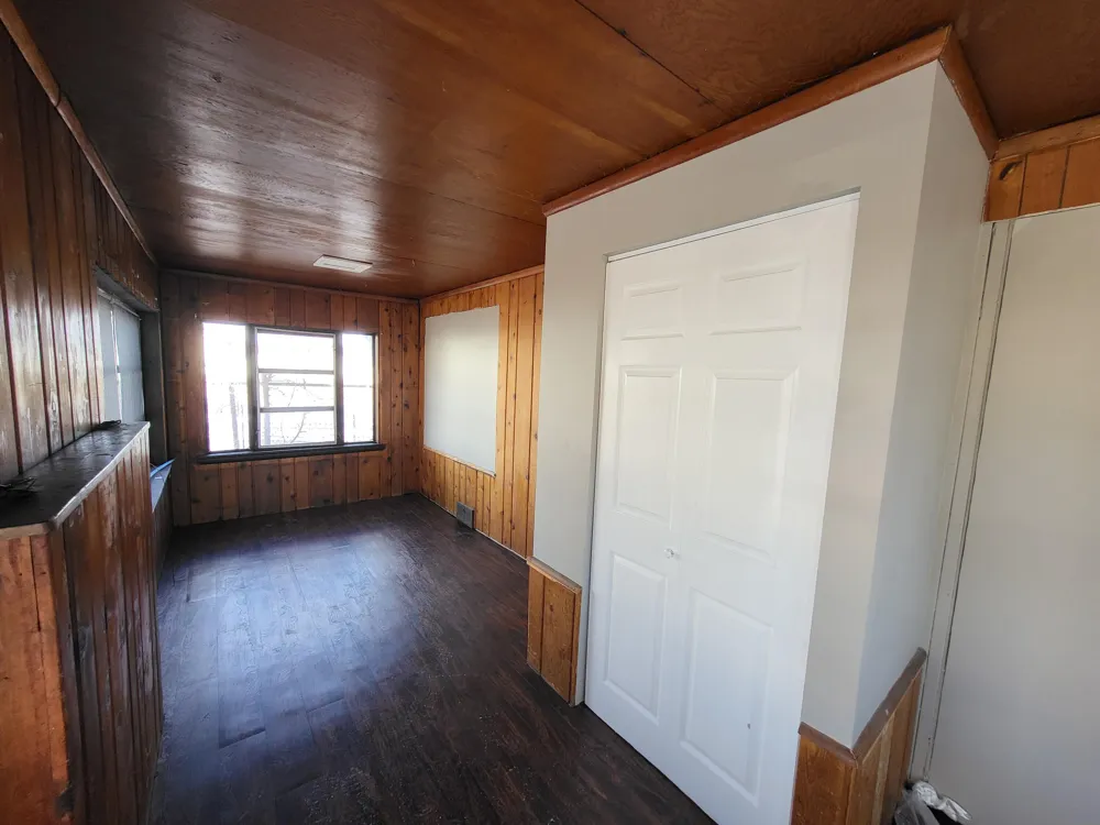 2216 Goulson Avenue Warren, MI 48091