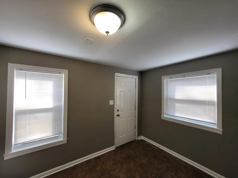 2216 Goulson Avenue Warren, MI 48091