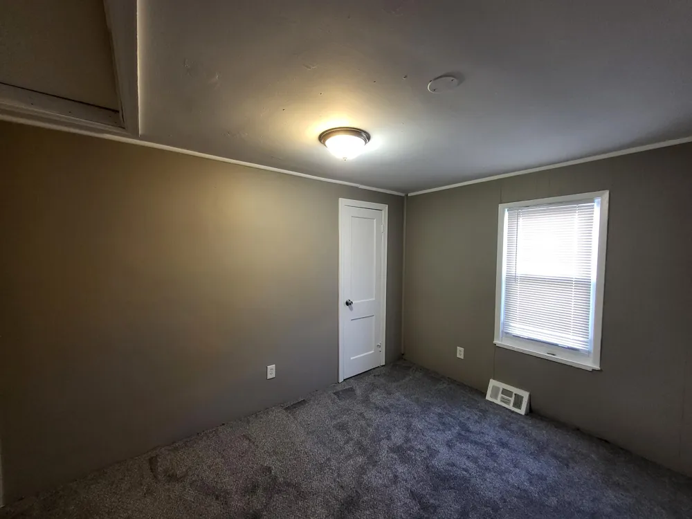 2216 Goulson Avenue Warren, MI 48091