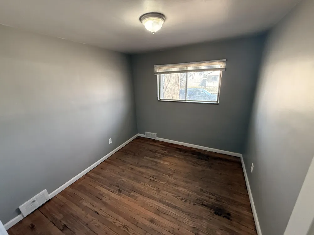 8134 Hudson Avenue Warren, MI 48089