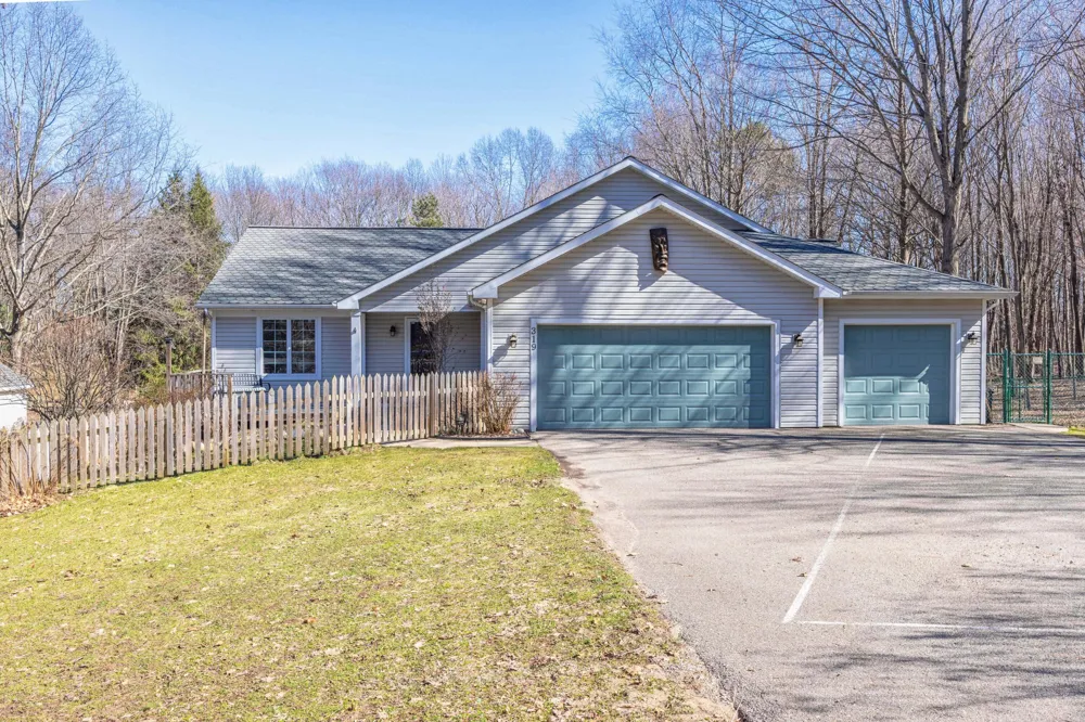 319 S Union Street Douglas, MI 49406