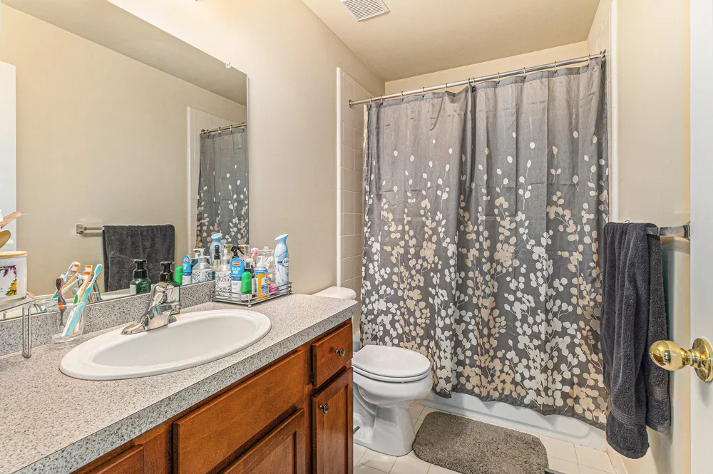 5702 Hampshire Lane Ypsilanti, MI 48197
